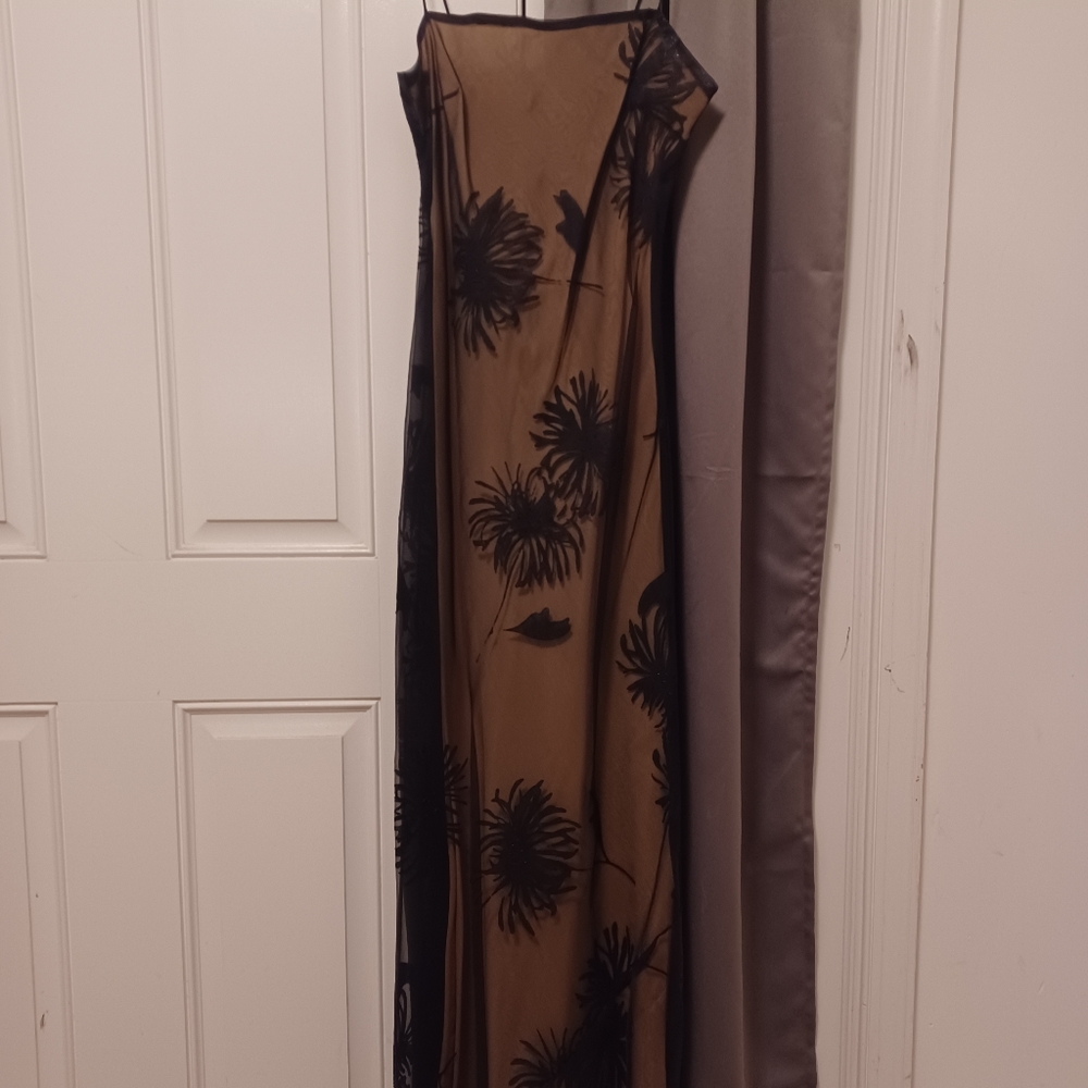 Like-new nude silk with black lace over lay Formal Dress